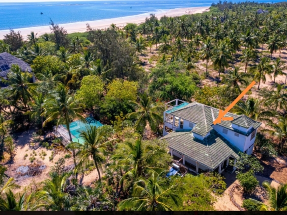 Luxury 3-Bedroom Beachfront Home on 1-Acre in Che Shale