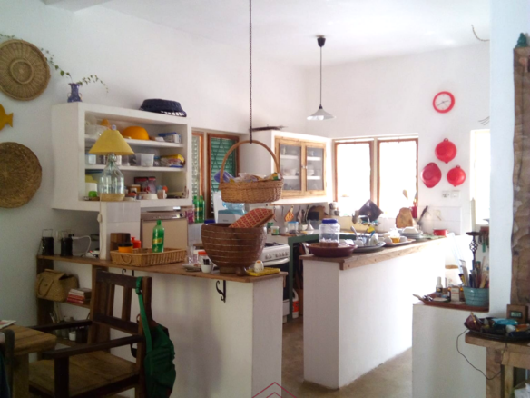 Luxury 3-Bedroom Beachfront Home on 1-Acre in Che Shale