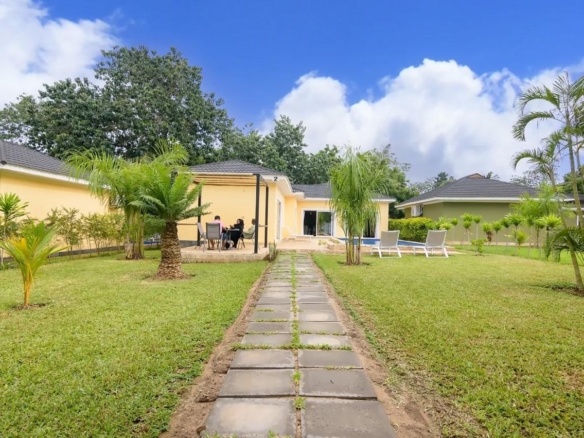 Elegant 3-Bedroom Modern Bungalows for Sale at Fahari Residence, Malindi